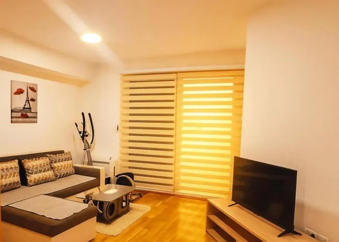 Fit Mornings Apartament Skopje